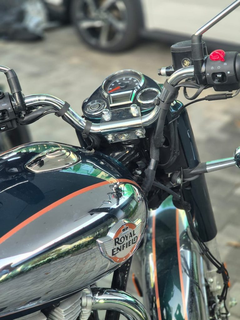 Royal Enfield Classic 350 view